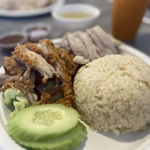 Fried chicken / steamed hainan chicken
