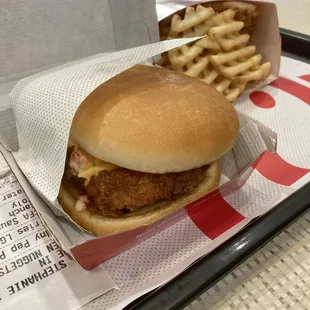 Honey Pimento Pepper Sandwich and Fries