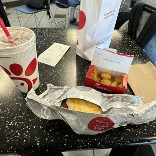 Spicy biscuits with hash browns