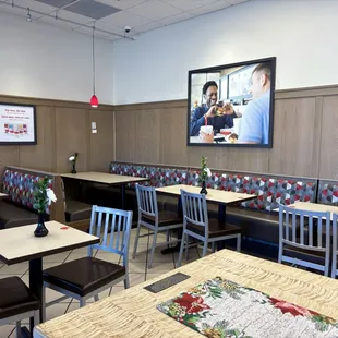 Clean and spacious dining area