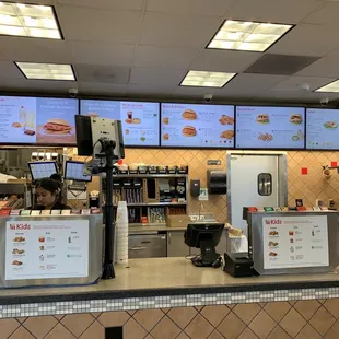 ows the counter and menus