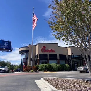 ows the entrance to a restaurant