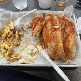 Catfish plate, with Cheese fries!