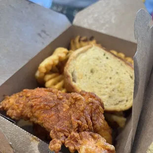 COMBO 1 - 2 Fingers, Toast, Waffle Fries