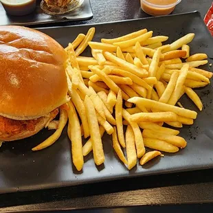 Combo 2 chicken sandwich and fries