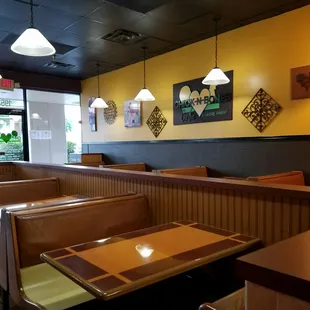 sushi and sashimi, interior