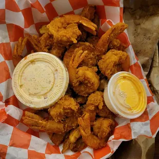 Fried shrimp with fries and coleslaw