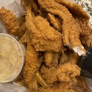 8 Piece Catfish Tenders Basket