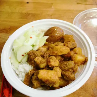 缅式咖喱鸡肉饭