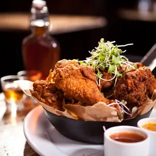 4 piece crispy fried chicken bucket