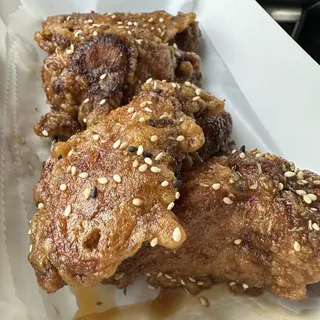 Soy Garlic (wing)