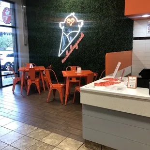 the interior of a fast food restaurant