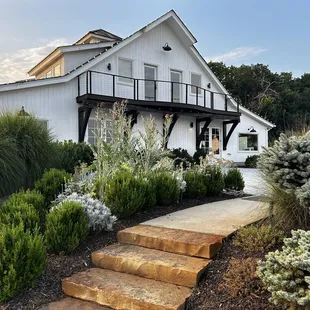 Reception barn