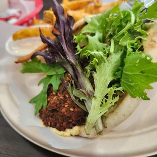 Falafel pita