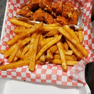 fried chicken wings, poultry, chicken wings, bbq chicken, bbq wings, chicken wings and fried chicken, fried chicken, food, chicken