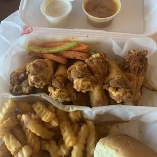 7 piece whole seasoned with seasoned fries and honey gold