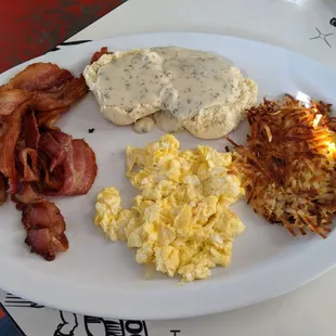Ordered eggs and back, hash browns included and added biscuit and gravy