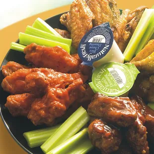 fried chicken, fried chicken wings, chicken wings and fried chicken, food, chicken, bbq chicken, chicken wings, bbq wings, poultry