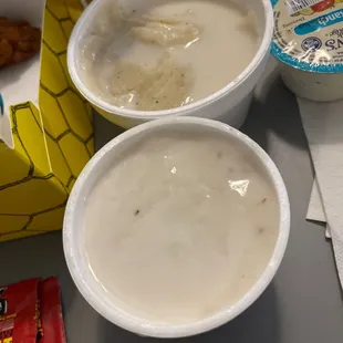 Watery gravy and mash potatoes....