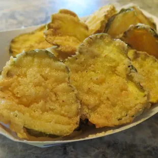 Fried pickle slices