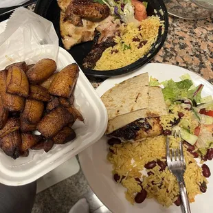 HUGE PORTIONS... this plate came out of the container!