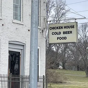 a sign for a cold beer