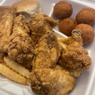 6 Piece Chicken Wing Dinner 2 sides