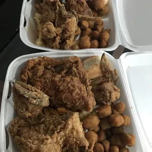 chicken wings and fried chicken, bbq chicken, fried chicken wings, chicken, bbq wings, chicken wings, fried chicken, poultry, food