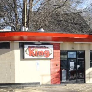 Exterior of Chicken King, 908 W. Franklin Blvd.