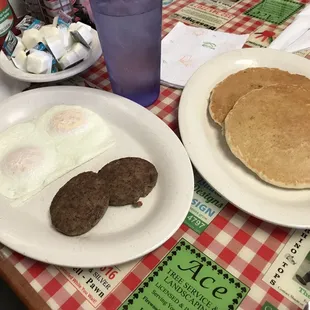 2 2 2 breakfast.