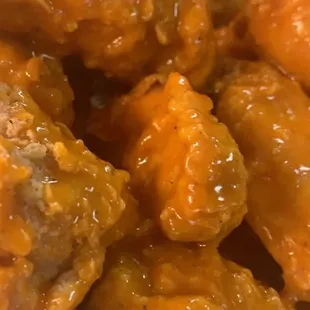 food, chicken wings and fried chicken