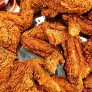 chicken wings and fried chicken, food