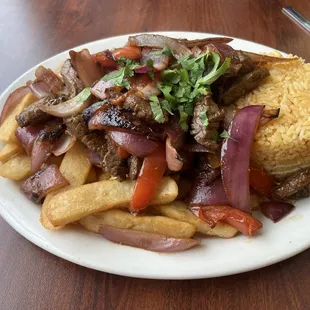 Lomo Saltado