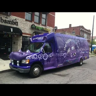 HippoPartyBus - 10-12 passengers comfortably -    15 MAX