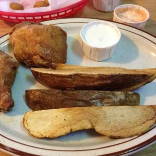 2 pc chicken dinner with giant jojos for only $7!!!