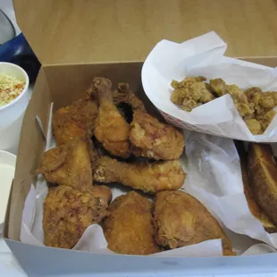 To go order: fried chicken, fried chicken gizzards, coleslaw, jojos