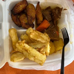 Plantains, Yuca and shredded beef