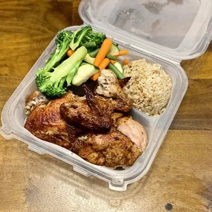 1/2 Chicken Original Rotisserie Chicken (Dark Meat) w/ Brown Rice &amp; Steamed Vegetables