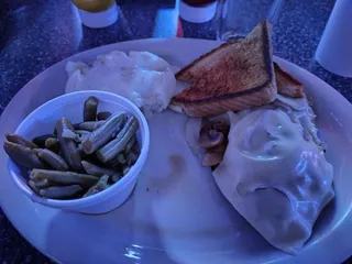 Bronco's Sports Bar & Grill