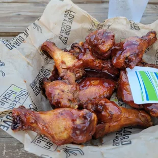 bbq chicken, bbq wings, chicken wings and fried chicken, chicken wings, fried chicken, poultry, food, chicken, fried chicken wings