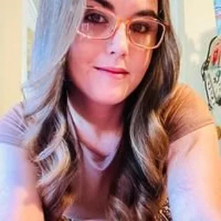 Amber B.