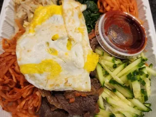 Mona's Gourmet Carry Out