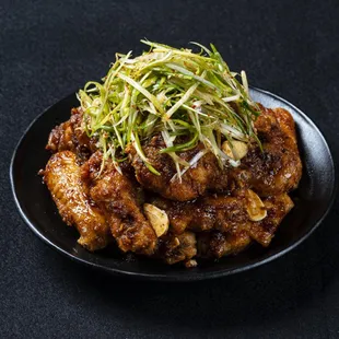 chicken wings and fried chicken, fried chicken wings, chicken wings, poultry, food, bbq wings, bbq chicken, fried chicken, chicken