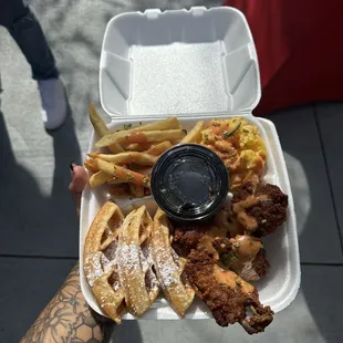 Chicken and waffles with Mac n cheese