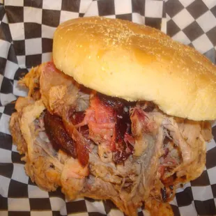 pulled pork sandwich