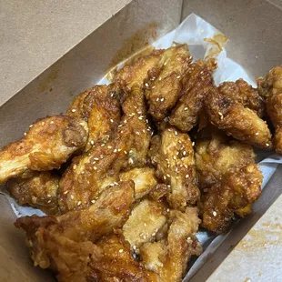 Medium 20 piece spicy soy garlic