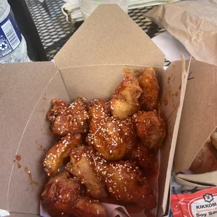 Sweet and spicy fried chicken 10pc (not that spicy more sweet)