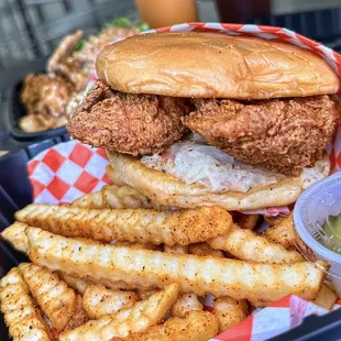 IG @FoodandPooch
