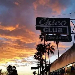 Chico.club.sunset