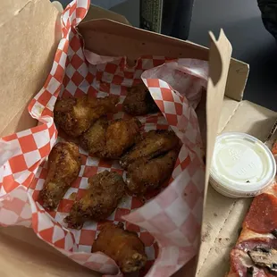Lemon pepper wings , they were all like mini wings , good tho
